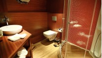 Gulet MEZCAL 2 - Ensuite Bathroom 2